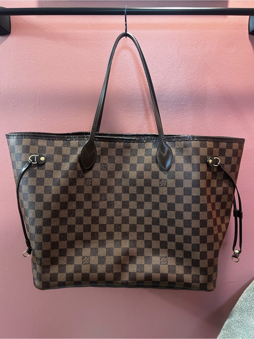 Louis Vuitton Neverfull GM Tote in Damier Ebene Canvas